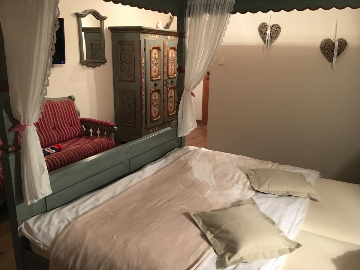 Hotel Zum Urviech -Erwachsenenhotel- (Adults Only) エールヴァルト エクステリア 写真
