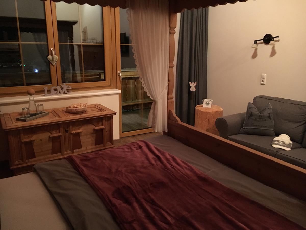 Hotel Zum Urviech -Erwachsenenhotel- (Adults Only) エールヴァルト エクステリア 写真